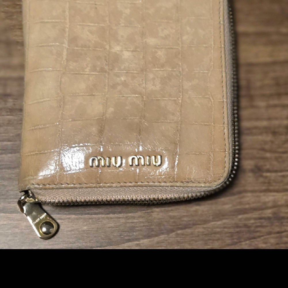Miu Miu Tan Croc-Embossed Wallet